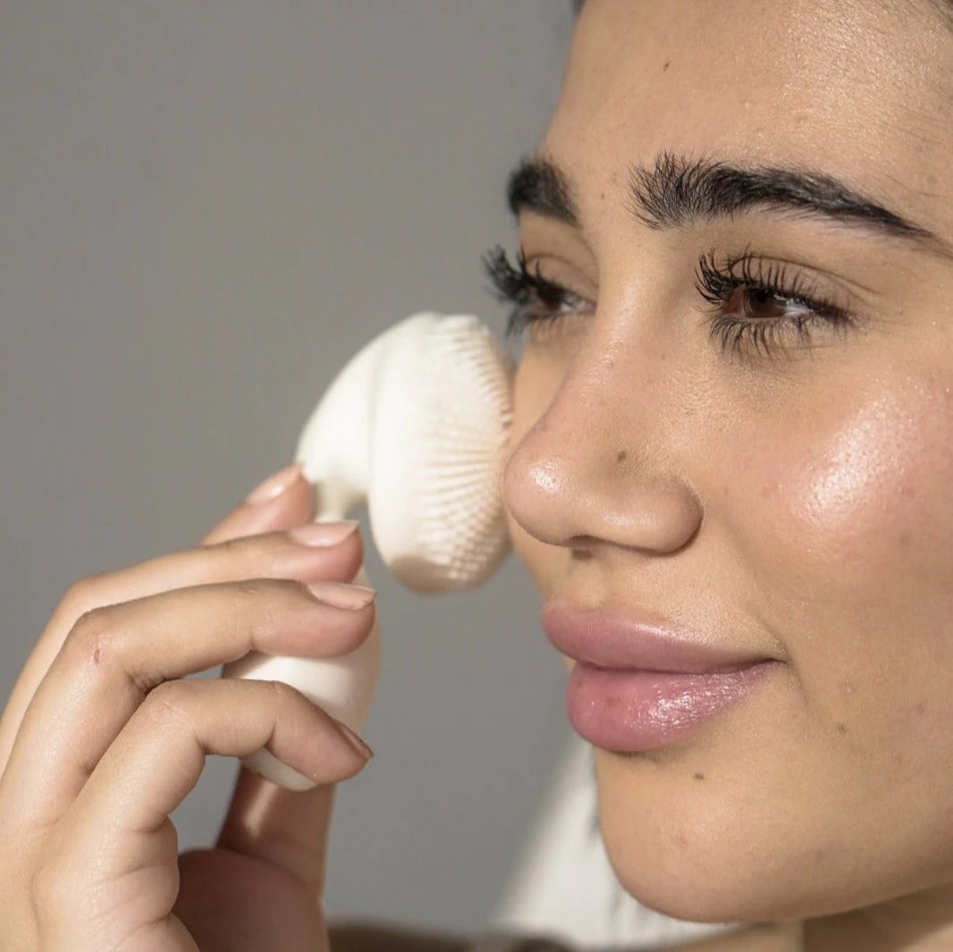 Ultrasonic Yüz Temizleme Fırçası