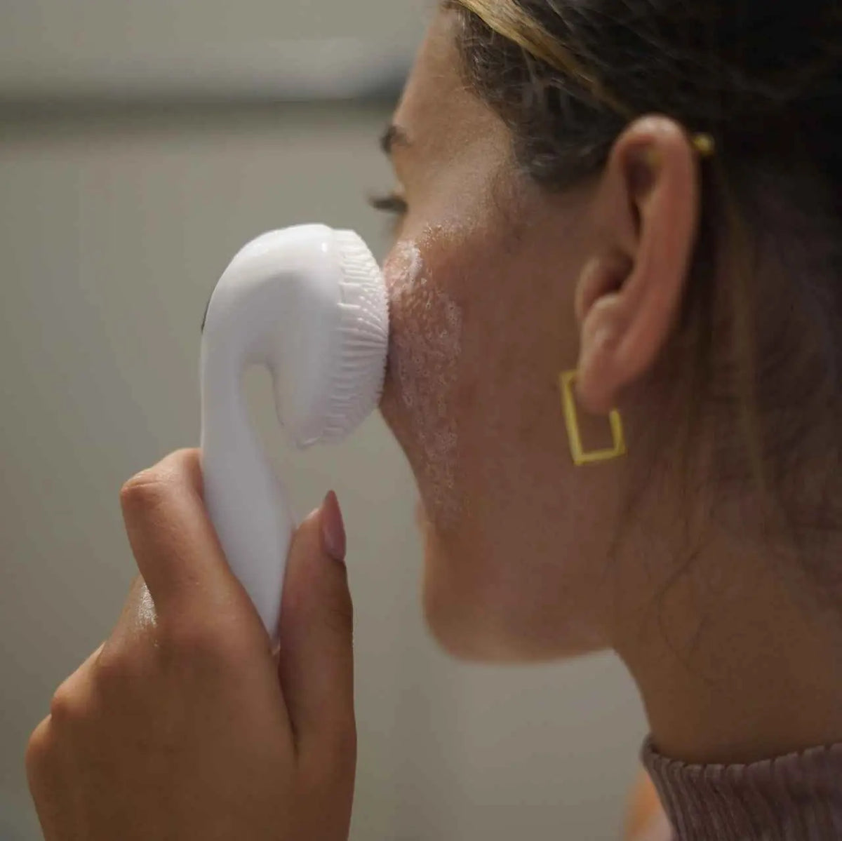 Ultrasonic Yüz Temizleme Fırçası